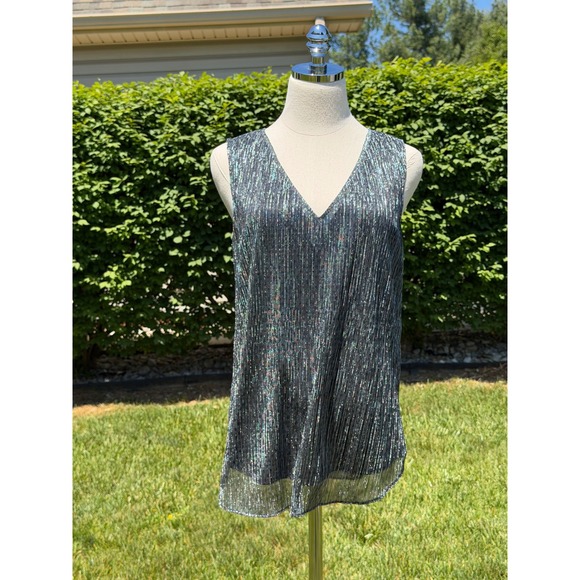 Banana Republic Tops - NEW Banana Republic Silver Glam Shimmer Metallic Going Out Tank Top Women's‎ M